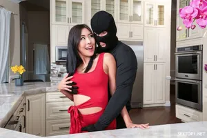 Mami Mashiro vừa chia tay người...